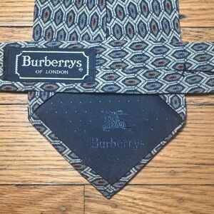 Vintage Burberry Navy and Beige Hexagonal Pattern Silk Tie